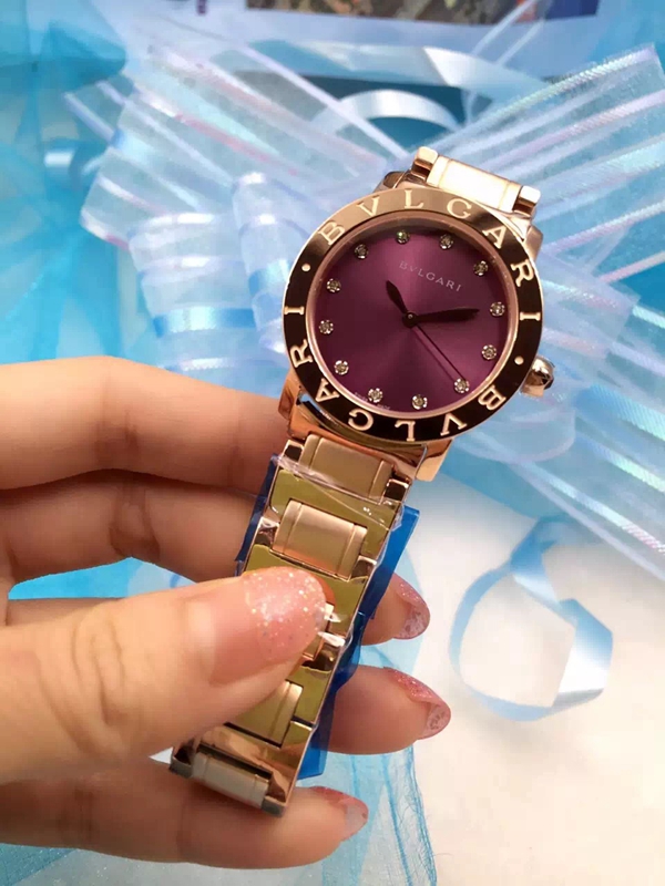 ブルガリ時計正面デザイン